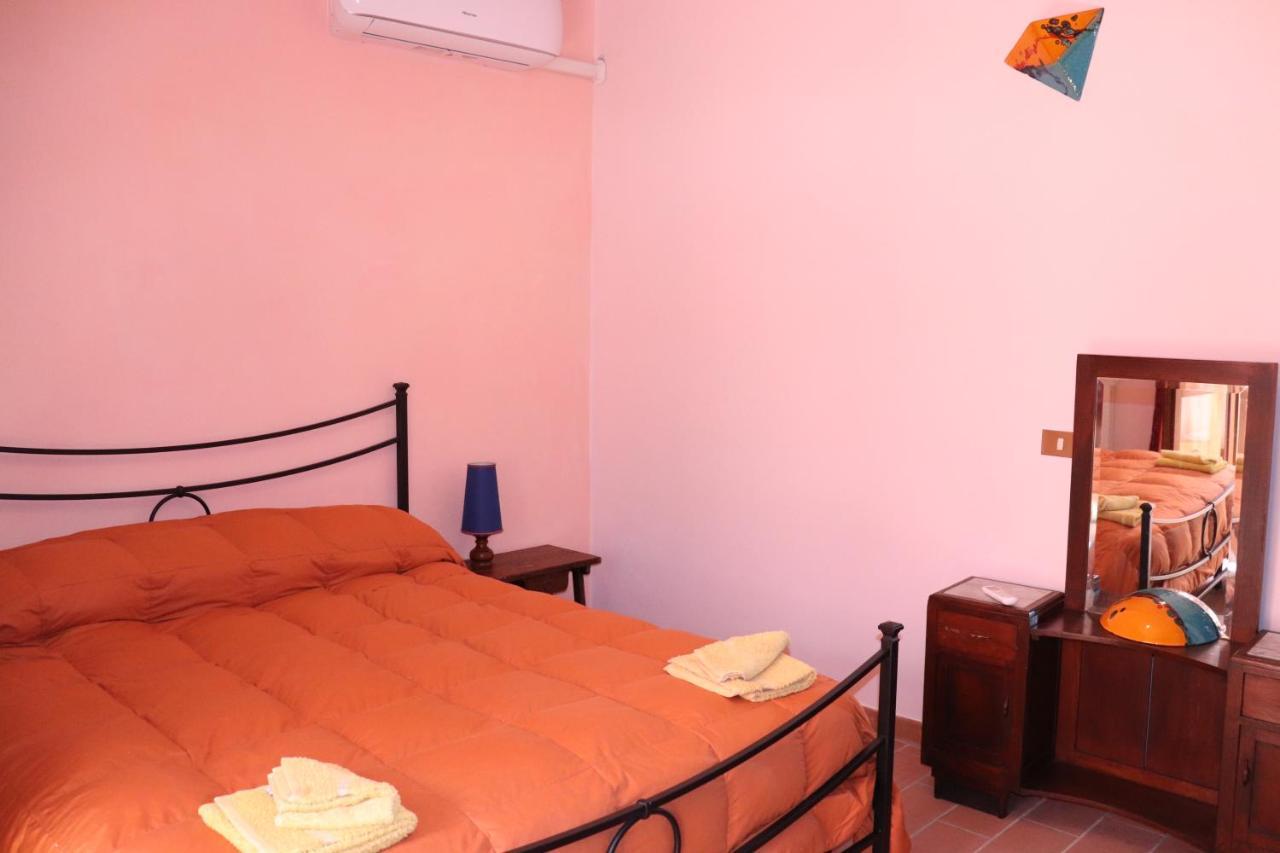 Gualdo Cattaneo B&B Casale Roshlee المظهر الخارجي الصورة