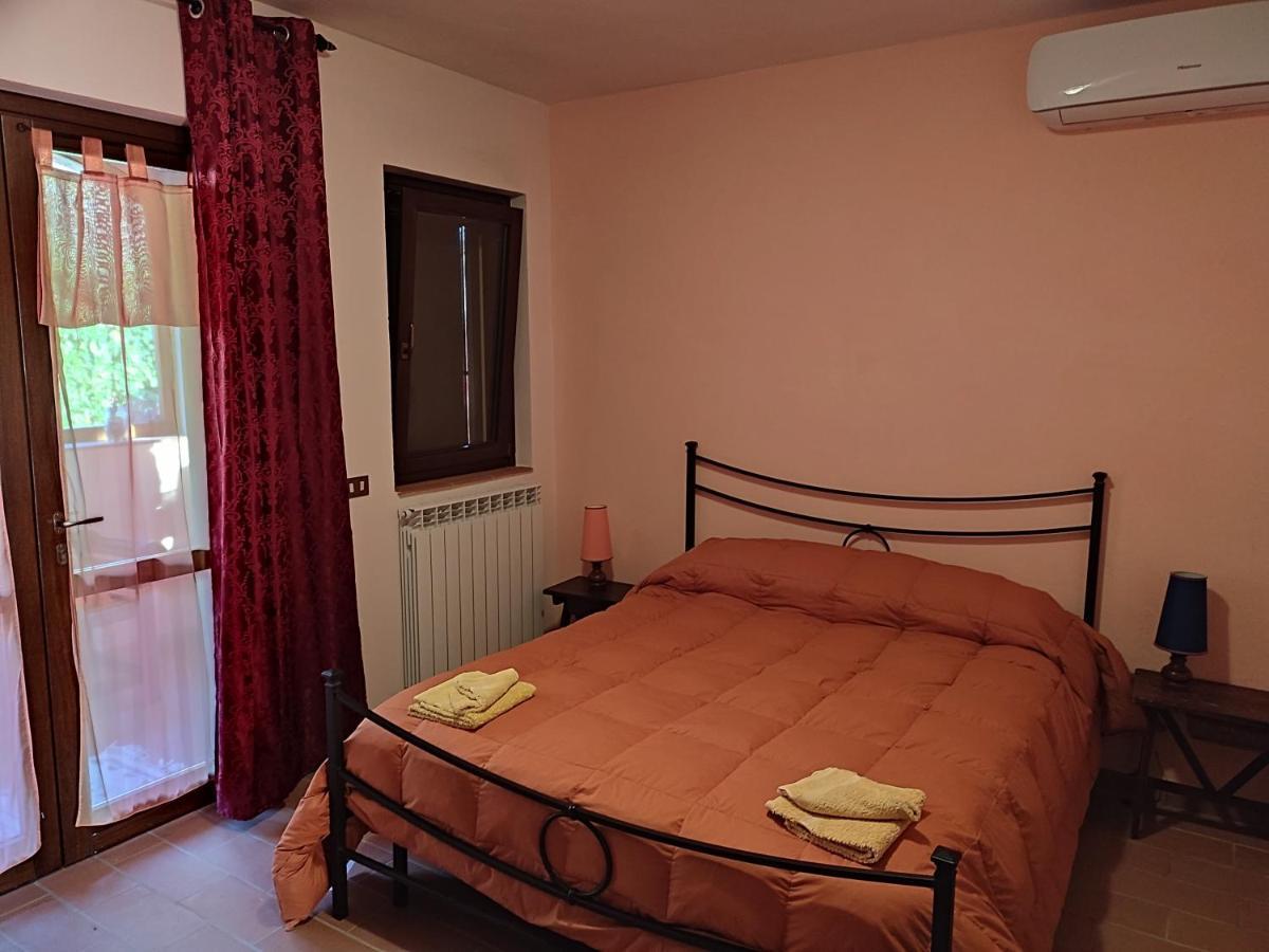 Gualdo Cattaneo B&B Casale Roshlee المظهر الخارجي الصورة